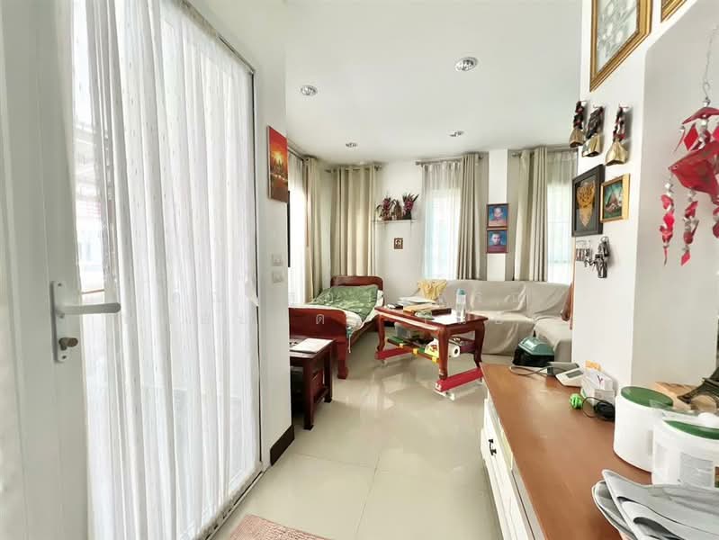 ดิ อิเธอโน่ หทัยราษฎร์ (The Eterno) ก่อนซอยหทัยราษฎร์ 33/1, Bangkok, Bang Chun, Khlong Sam Wa, Bangkok, 2 Bedrooms, 100 sqm, Townhouse For Sale, by คุณ สุดาวรรณ พลอยแดง (แอน), 500163376 - DDproperty.com