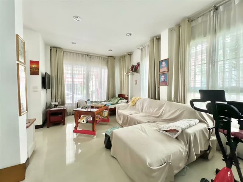 ดิ อิเธอโน่ หทัยราษฎร์ (The Eterno) ก่อนซอยหทัยราษฎร์ 33/1, Bangkok, Bang Chun, Khlong Sam Wa, Bangkok, 2 Bedrooms, 100 sqm, Townhouse For Sale, by คุณ สุดาวรรณ พลอยแดง (แอน), 500163376 - DDproperty.com