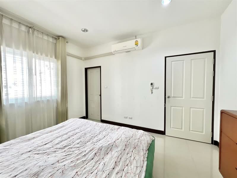 ดิ อิเธอโน่ หทัยราษฎร์ (The Eterno) ก่อนซอยหทัยราษฎร์ 33/1, กรุงเทพ, บางชัน, คลองสามวา, กรุงเทพ, 100 ตร.ม., ทาวน์เฮ้าส์ ขาย, โดย คุณ สุดาวรรณ พลอยแดง (แอน), 500163376 - DDproperty.com