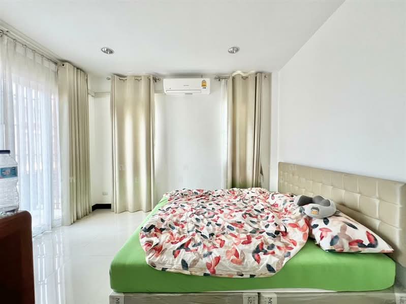 ดิ อิเธอโน่ หทัยราษฎร์ (The Eterno) ก่อนซอยหทัยราษฎร์ 33/1, Bangkok, Bang Chun, Khlong Sam Wa, Bangkok, 2 Bedrooms, 100 sqm, Townhouse For Sale, by คุณ สุดาวรรณ พลอยแดง (แอน), 500163376 - DDproperty.com