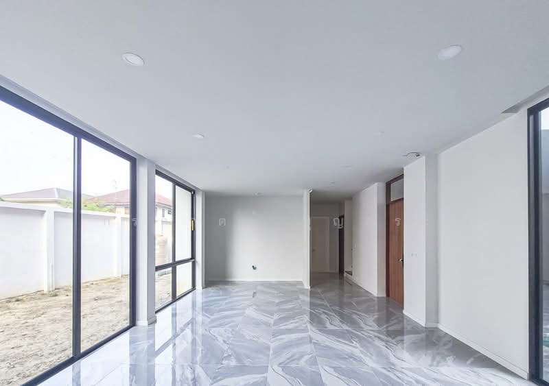 The Master Ekkamai-Ramintra, Bangkok, Soi Ramintra 39, Tha Rang, Bang Khen, Bangkok, 4 Bedrooms, 419 sqm, Single Detached House For Sale, by กรกฤตย์ บุญสระ, 500163377 - DDproperty.com