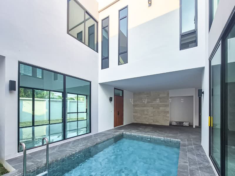 The Master Ekkamai-Ramintra, Bangkok, Soi Ramintra 39, Tha Rang, Bang Khen, Bangkok, 4 Bedrooms, 419 sqm, Single Detached House For Sale, by กรกฤตย์ บุญสระ, 500163377 - DDproperty.com