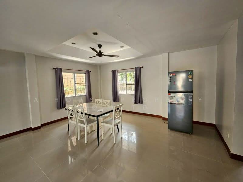 Srinakarin Sriracha Housing Project, Chon Buri (Pattaya), Surasak, Si Racha, Chon Buri (Pattaya), 3 Bedrooms, 232 sqm, Single Detached House For Sale, by A House Property Co.,Ltd., 500163384 - DDproperty.com