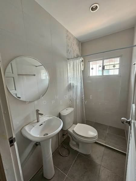 Srinakarin Sriracha Housing Project, Chon Buri (Pattaya), Surasak, Si Racha, Chon Buri (Pattaya), 3 Bedrooms, 232 sqm, Single Detached House For Sale, by A House Property Co.,Ltd., 500163384 - DDproperty.com