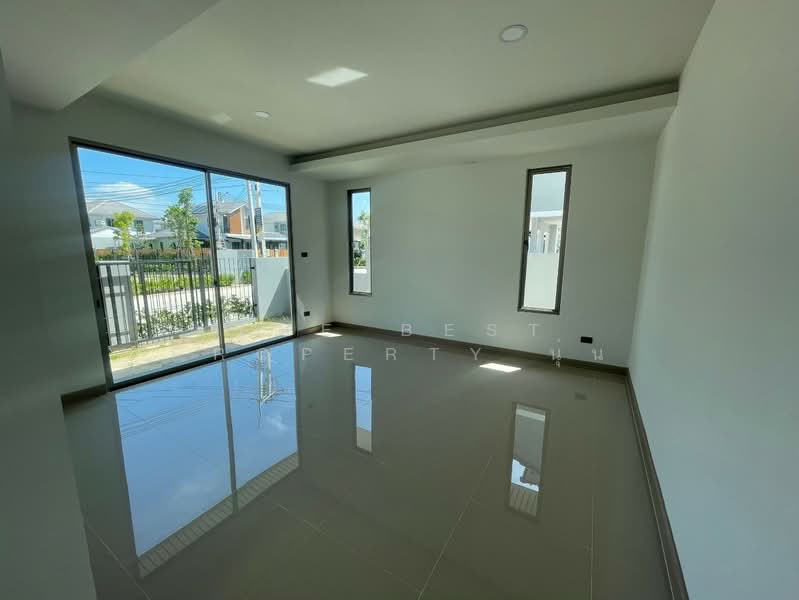 Grand Valley Sukhumvit-Nongmon Bypass : แกรนด์ วัลเล่ สุขุมวิท-เลี่ยงหนองมน, ชลบุรี, ถ.เลี่ยงหนองมน, เหมือง, เมืองชลบุรี, ชลบุรี, 231 ตร.ม., บ้านเดี่ยว ขาย, โดย The Best Property นุ่น, 500163434 - DDproperty.com