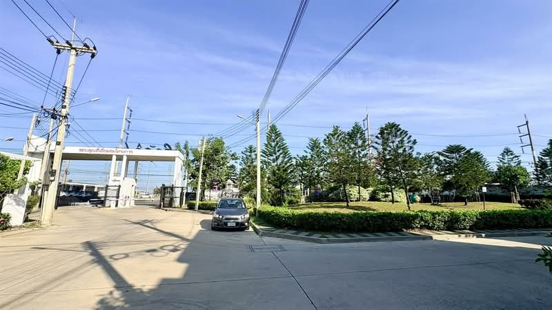 Foret Lumlukka-Klong 5, Pathum Thani, Leab Klong 5 Road, East side, Bung Kham Proi, Lam Luk Ka, Pathum Thani, 4 Bedrooms, 100 sqm, Townhouse For Sale, by คุณ กิริยา วรรณารักษ์ (แอฟ), 500163439 - DDproperty.com