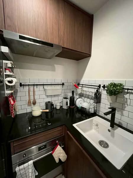 Life Asoke, Bangkok, Asoke-Dindang Road, Bang Kapi, Huai Khwang, Bangkok, 1 Bedroom, 35 sqm, Condo For Rent, by Suthasin Boonkong, 500163473 - DDproperty.com