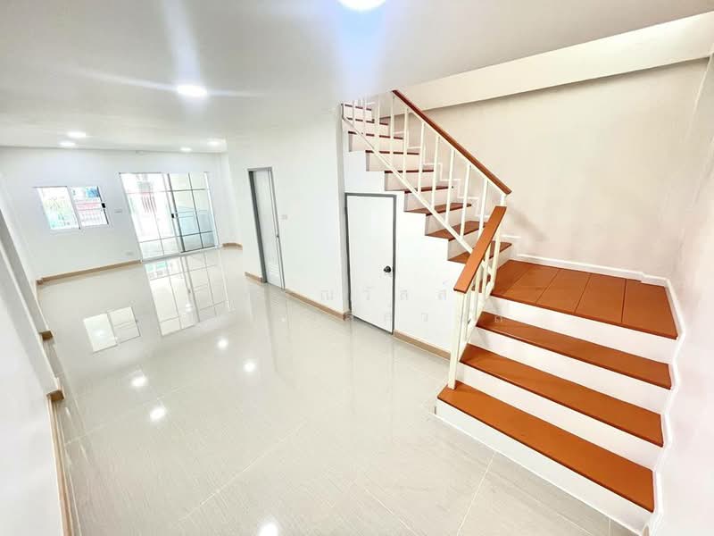 ขาย ทาวน์เฮ้าส์ รีโนเวทใหม่ หมู่บ้านรัตนาวดี บางบัวทอง, นนทบุรี, บางรักพัฒนา, บางบัวทอง, นนทบุรี, 80 ตร.ม., ทาวน์เฮ้าส์ ขาย, โดย กรณวัสส์ กัณฑวัสส์วงส์, 500163489 - DDproperty.com