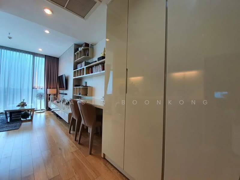 The Breeze Narathiwas, Bangkok, 198 Narathiwat Ratchanakarin Road, Chong Nonsi, Yan Nawa, Bangkok, 1 Bedroom, 45 sqm, Condo For Rent, by Suthasin Boonkong, 500163518 - DDproperty.com
