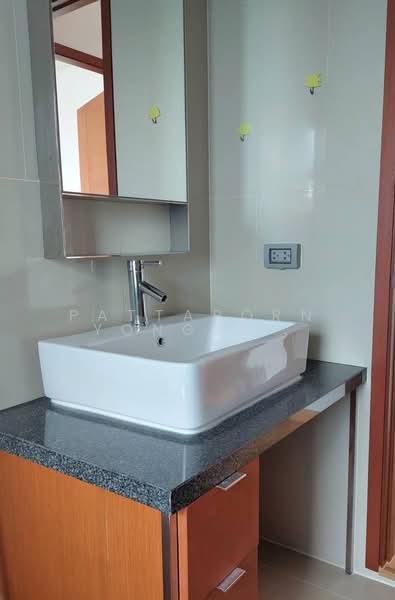 Villa Sathorn, Bangkok, 5 KrungThonBuri Road, Khlong Ton Sai, Khlong San, Bangkok, 1 Bedroom, 55 sqm, Condo For Sale, by Pattaporn Yongsungnone, 500163537 - DDproperty.com