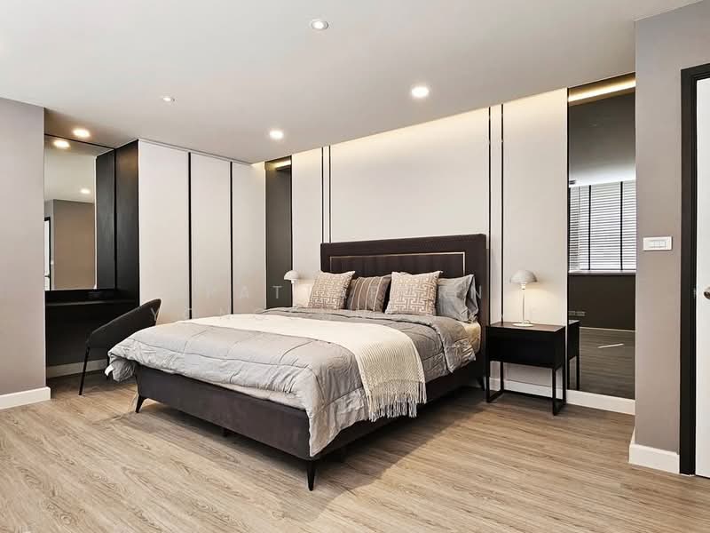 President Park Sukhumvit 24, Bangkok, 99 Sukhumvit 24 Alley, Khlongtoei Nua, Watthana, Bangkok, 3 Bedrooms, 223 sqm, Condo For Rent, by Pattaporn Yongsungnone, 500163554 - DDproperty.com