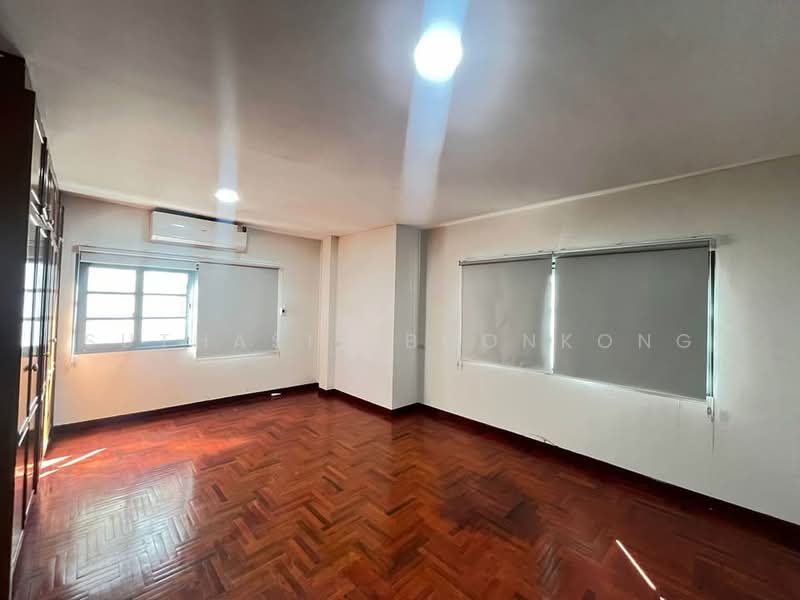 บ้าน 1-ห้องนอน, กรุงเทพ, คลองตันเหนือ, วัฒนา, กรุงเทพ, 350 ตร.ม., บ้านเดี่ยว ให้เช่า, โดย Suthasin Boonkong, 500163564 - DDproperty.com