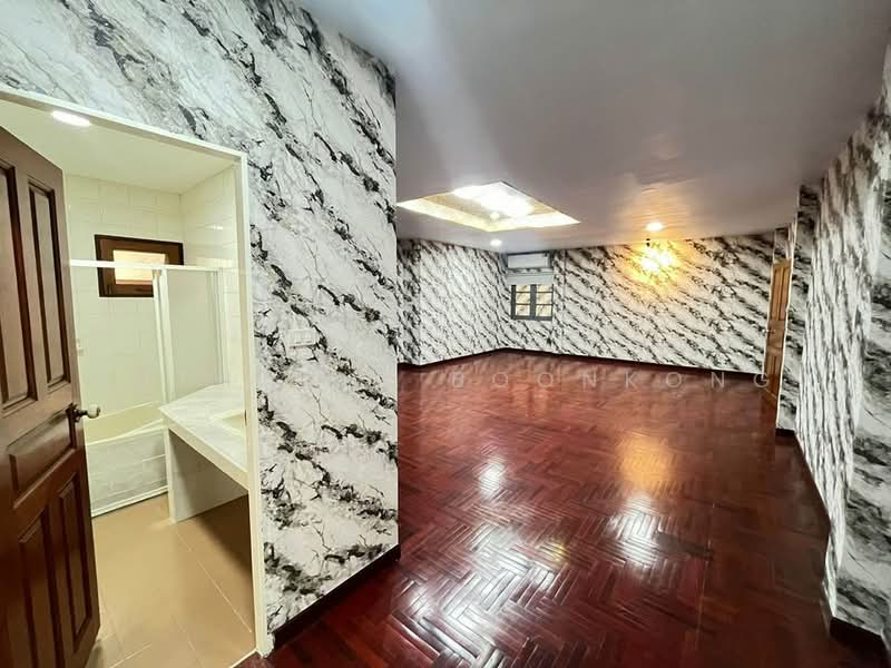 บ้าน 1-ห้องนอน, กรุงเทพ, คลองตันเหนือ, วัฒนา, กรุงเทพ, 350 ตร.ม., บ้านเดี่ยว ให้เช่า, โดย Suthasin Boonkong, 500163564 - DDproperty.com
