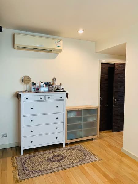 Watermark Chaophraya, Bangkok, Soi Charoennakorn 39-41, Charoennakorn Road, Bang Lam Phu Lang, Khlong San, Bangkok, 3 Bedrooms, 145 sqm, Condo For Sale, by Pattaporn Yongsungnone, 500163574 - DDproperty.com