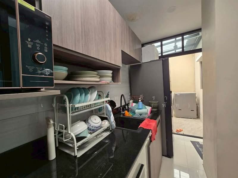 Centro Onnut-Suvarnabhumi : เซนโทร อ่อนนุช-สุวรรณภูมิ, สมุทรปราการ, ซอยกิ่งแก้ว 37, ราชาเทวะ, บางพลี, สมุทรปราการ, 137 ตร.ม., บ้านเดี่ยว ขาย, โดย คุณ พัทธ์ธีรา เจริญธรรม (พัท), 500163592 - DDproperty.com