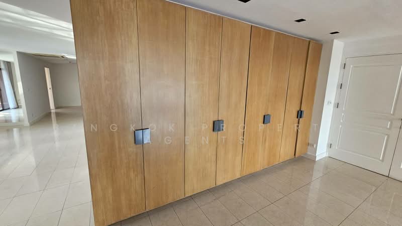 Baan Ananda, Bangkok, Sukhumvit 61, Khlong Tan Nua, Watthana, Bangkok, 3 Bedrooms, 300 sqm, Condo For Rent, by BANGKOK PROPERTY AGENTS, 500163722 - DDproperty.com