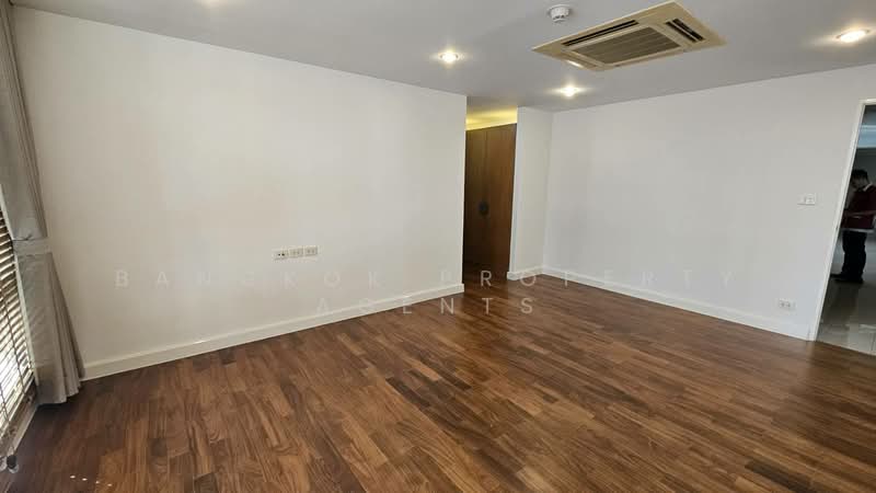 Baan Ananda, Bangkok, Sukhumvit 61, Khlong Tan Nua, Watthana, Bangkok, 3 Bedrooms, 300 sqm, Condo For Rent, by BANGKOK PROPERTY AGENTS, 500163722 - DDproperty.com
