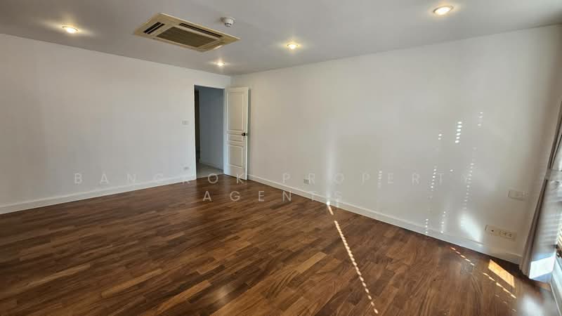 Baan Ananda, Bangkok, Sukhumvit 61, Khlong Tan Nua, Watthana, Bangkok, 3 Bedrooms, 300 sqm, Condo For Rent, by BANGKOK PROPERTY AGENTS, 500163722 - DDproperty.com
