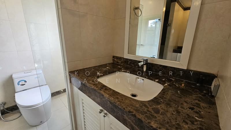 Baan Ananda, Bangkok, Sukhumvit 61, Khlong Tan Nua, Watthana, Bangkok, 3 Bedrooms, 300 sqm, Condo For Rent, by BANGKOK PROPERTY AGENTS, 500163722 - DDproperty.com