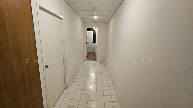 Baan Ananda, Bangkok, Sukhumvit 61, Khlong Tan Nua, Watthana, Bangkok, 3 Bedrooms, 300 sqm, Condo For Rent, by BANGKOK PROPERTY AGENTS, 500163722 - DDproperty.com