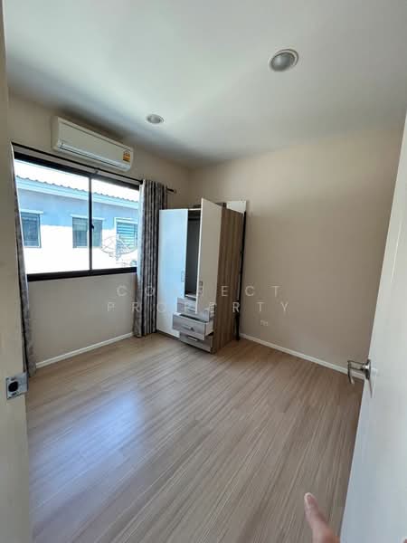 Baan Klang Muang Rattanathibet, Nonthaburi, Soi Liang Mueang Nonthaburi 10, Bang Kra So, Muang Nonthaburi, Nonthaburi, 3 Bedrooms, 150 sqm, Townhouse For Rent, by Correct Property, 500163723 - DDproperty.com