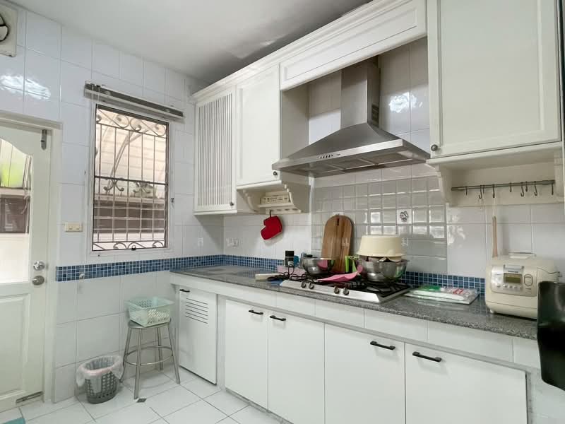 Ladawan Ramintra Km.2, Bangkok, Ram Inthra Road, Anusaowari, Bang Khen, Bangkok, 3 Bedrooms, 200 sqm, Single Detached House For Rent, by Wasana Meetheam, 500163742 - DDproperty.com