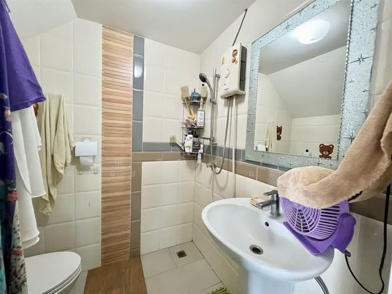 Golden Town Ramkhamhaeng-Wongwaen, Bangkok, Rat Phatthana Road, Saphan Sung, Saphan Sung, Bangkok, 4 Bedrooms, 134 sqm, Townhouse For Sale, by คุณ สุดาวรรณ พลอยแดง (แอน), 500163748 - DDproperty.com