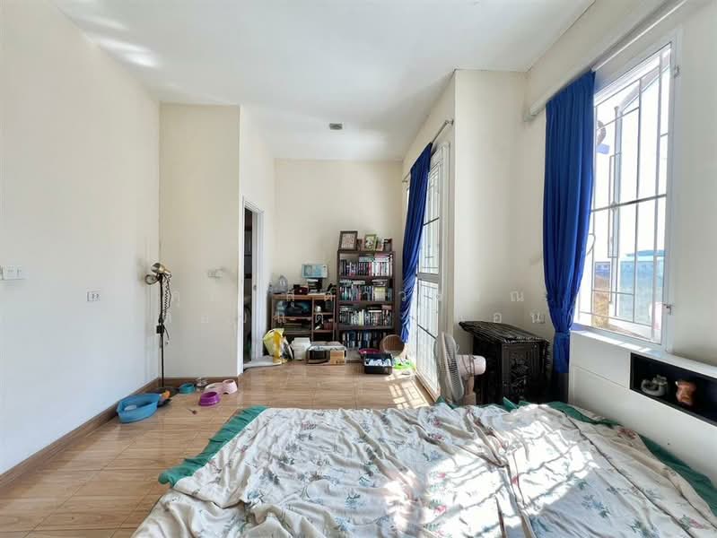 Golden Town Ramkhamhaeng-Wongwaen, Bangkok, Rat Phatthana Road, Saphan Sung, Saphan Sung, Bangkok, 4 Bedrooms, 134 sqm, Townhouse For Sale, by คุณ สุดาวรรณ พลอยแดง (แอน), 500163748 - DDproperty.com