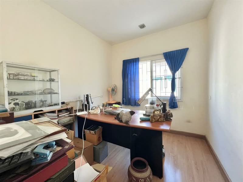 Golden Town Ramkhamhaeng-Wongwaen, Bangkok, Rat Phatthana Road, Saphan Sung, Saphan Sung, Bangkok, 4 Bedrooms, 134 sqm, Townhouse For Sale, by คุณ สุดาวรรณ พลอยแดง (แอน), 500163748 - DDproperty.com