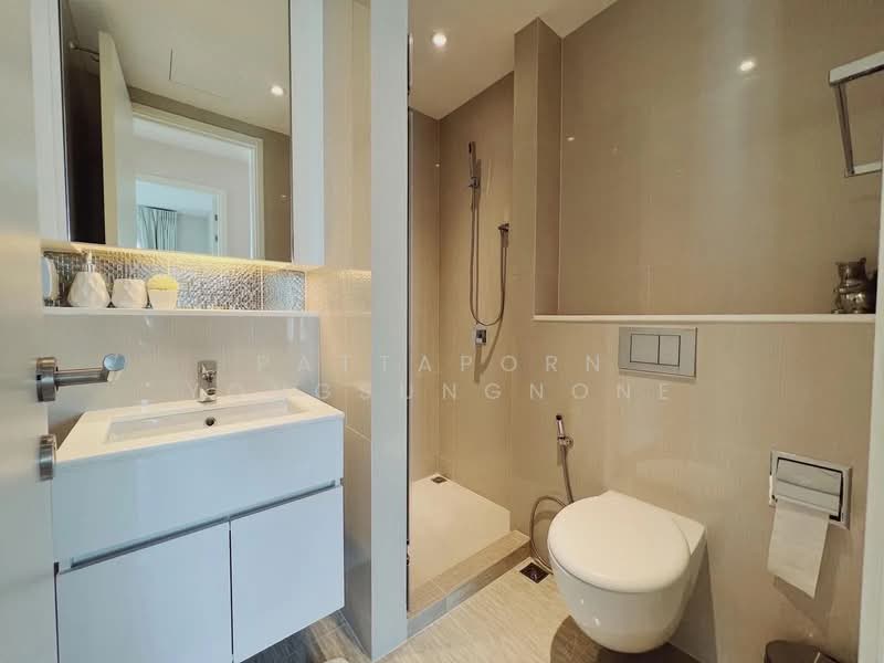H Sukhumvit 43, Bangkok, 28 Sukhumvit 34 Road, Khlong Tan Nua, Watthana, Bangkok, 2 Bedrooms, 62 sqm, Condo For Rent, by Pattaporn Yongsungnone, 500163754 - DDproperty.com
