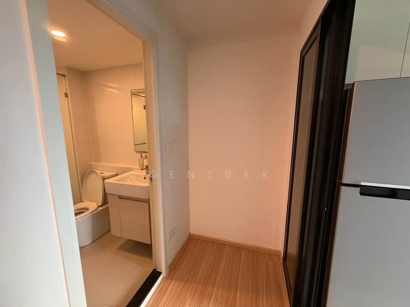 Chewathai Hallmark Ladprao-Chokchai 4, Bangkok, 959 Sangkhom Songkhor Road, Saphan Song, Wang Thonglang, Bangkok, 1 Bedroom, 32 sqm, Condo For Rent, by Agentbkk, 500163759 - DDproperty.com
