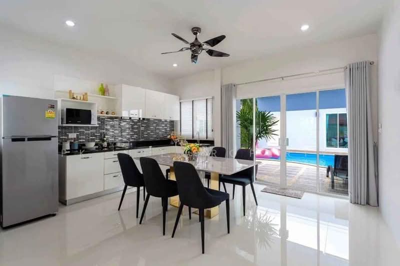 13R0100 Pool villa for rent 4 bedroom 4 bathroom 90,000/month at paklok have fully furnished, ภูเก็ต, ป่าคลอก, ถลาง, ภูเก็ต, 400 ตร.ม., วิลล่า ให้เช่า, โดย PK LIFE Property, 500163763 - DDproperty.com