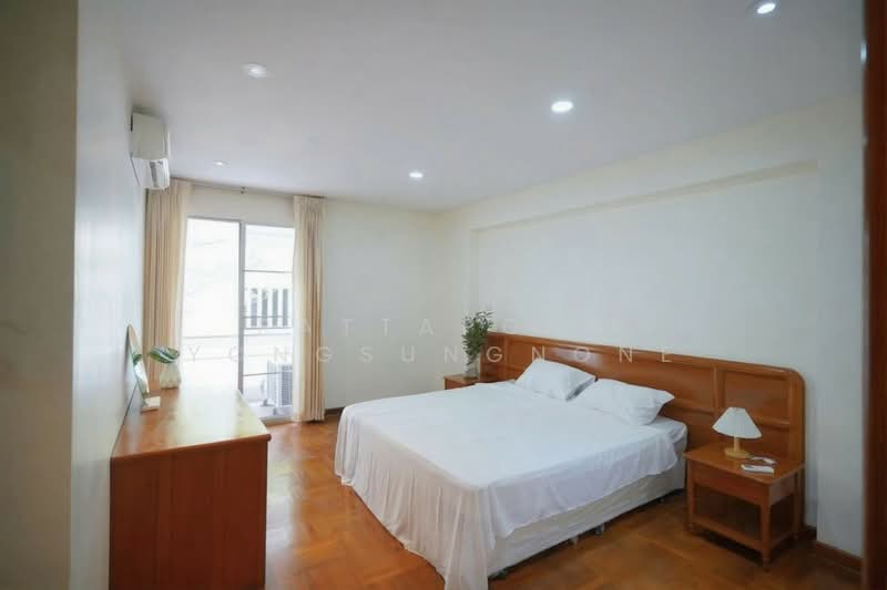 Ma Peng Seng Apartment, Bangkok, Soi Sukhumvit 31, Khlongtoei Nua, Watthana, Bangkok, 2 Bedrooms, 180 sqm, Apartment For Rent, by Pattaporn Yongsungnone, 500163764 - DDproperty.com