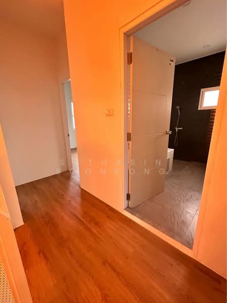 Baan Lalin The Young Executive Onnut-Wongwaen-Suwannabhumi, Bangkok, Chaloem Phrakiat Rama 9 Road, Dok Mai, Prawet, Bangkok, 4 Bedrooms, 220 sqm, Single Detached House For Sale, by Suthasin Boonkong, 500163790 - DDproperty.com