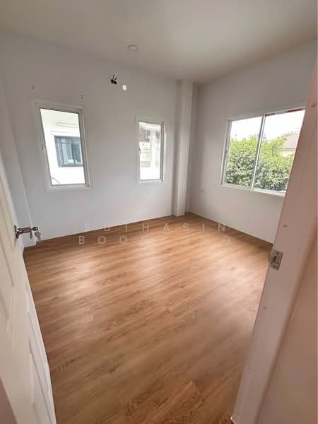 Baan Lalin The Young Executive Onnut-Wongwaen-Suwannabhumi, Bangkok, Chaloem Phrakiat Rama 9 Road, Dok Mai, Prawet, Bangkok, 4 Bedrooms, 220 sqm, Single Detached House For Sale, by Suthasin Boonkong, 500163790 - DDproperty.com