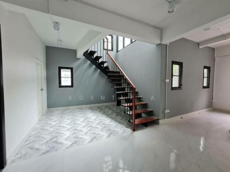 Home Office for Rent, Ladprao - Chokchai 4 (SPSAD3837), Bangkok, Lat Phrao, Lat Phrao, Bangkok, 3 Bedrooms, 180 sqm, Single Detached House For Rent, by Agent Pla, 500163812 - DDproperty.com