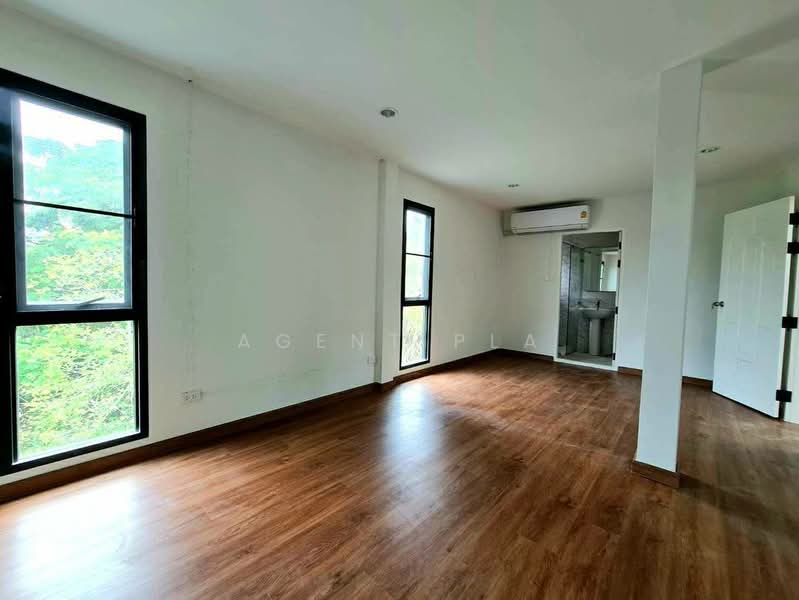 Home Office for Rent, Ladprao - Chokchai 4 (SPSAD3837), Bangkok, Lat Phrao, Lat Phrao, Bangkok, 3 Bedrooms, 180 sqm, Single Detached House For Rent, by Agent Pla, 500163812 - DDproperty.com