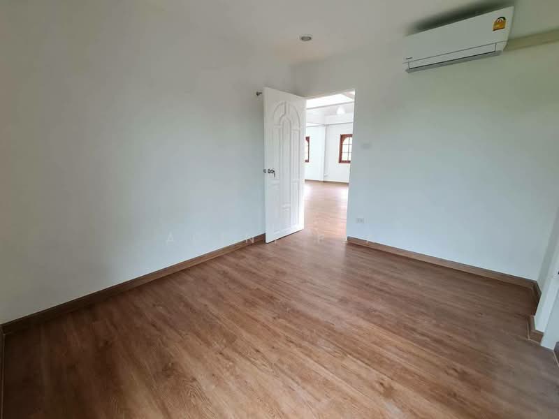 Home Office for Rent, Ladprao - Chokchai 4 (SPSAD3837), Bangkok, Lat Phrao, Lat Phrao, Bangkok, 3 Bedrooms, 180 sqm, Single Detached House For Rent, by Agent Pla, 500163812 - DDproperty.com
