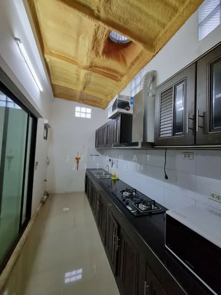 Pruksalite Lox Sukhumvit-Theparak, Samut Prakan, Soi Sri Bunruang 1, Bang Muang Mai, Muang Samut Prakarn, Samut Prakan, 3 Bedrooms, 100 sqm, Townhouse For Sale, by Jutarat Jitmun, 500163820 - DDproperty.com