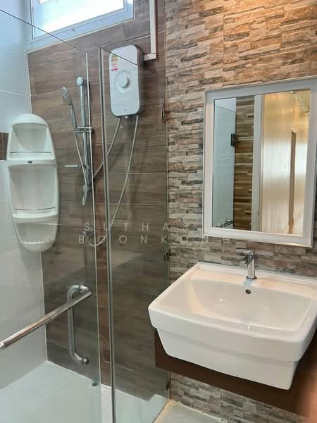 บ้าน 5-ห้องนอน, กรุงเทพ, ห้วยขวาง, ห้วยขวาง, กรุงเทพ, 360 ตร.ม., บ้านเดี่ยว ให้เช่า, โดย Suthasin Boonkong, 500163829 - DDproperty.com