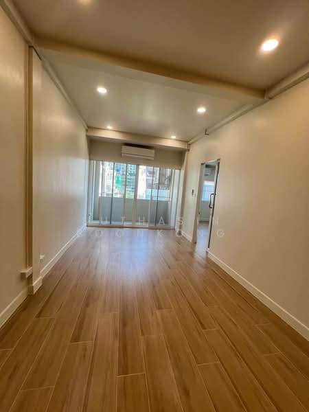 5-BR House, Bangkok, Huai Khwang, Huai Khwang, Bangkok, 5 Bedrooms, 360 sqm, Single Detached House For Rent, by Suthasin Boonkong, 500163829 - DDproperty.com