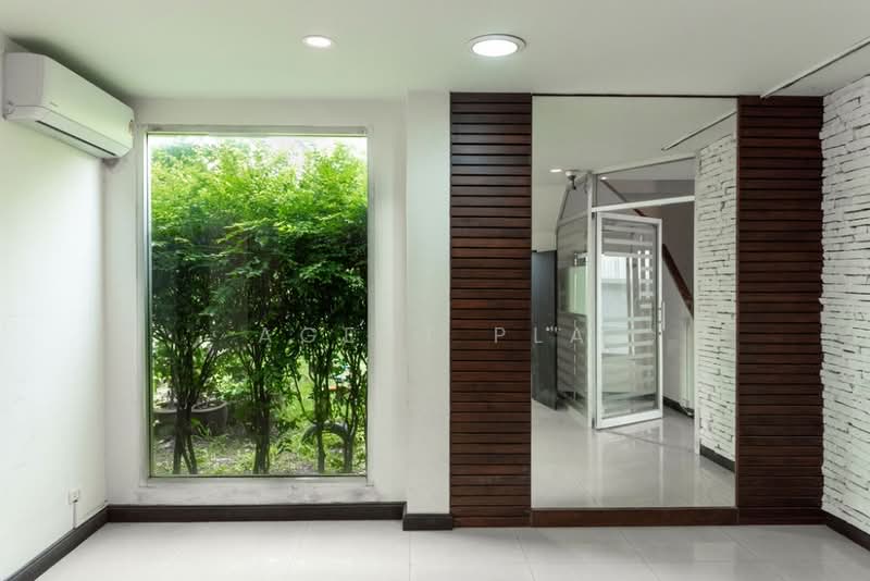 Home office for rent, Ladprao Wanghin Soi 34, Chalisa Village (SPSAD3838), Bangkok, Lat Phrao, Lat Phrao, Bangkok, 4 Bedrooms, 250 sqm, Townhouse For Rent, by Agent Pla, 500163858 - DDproperty.com