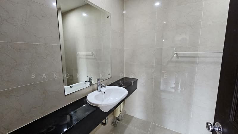 The Cadogan Private Residence, Bangkok, Soi Sukhumvit 39, Khlong Tan Nua, Watthana, Bangkok, 3 Bedrooms, 199 sqm, Condo For Rent, by BANGKOK PROPERTY AGENTS, 500163870 - DDproperty.com