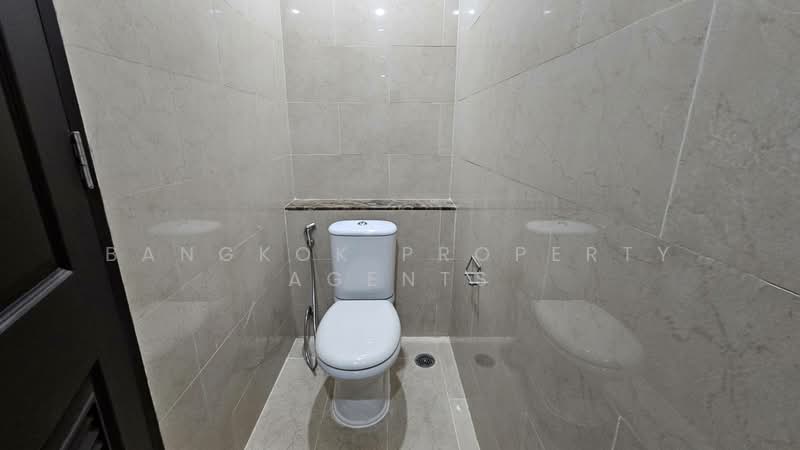 The Cadogan Private Residence, Bangkok, Soi Sukhumvit 39, Khlong Tan Nua, Watthana, Bangkok, 3 Bedrooms, 199 sqm, Condo For Rent, by BANGKOK PROPERTY AGENTS, 500163870 - DDproperty.com