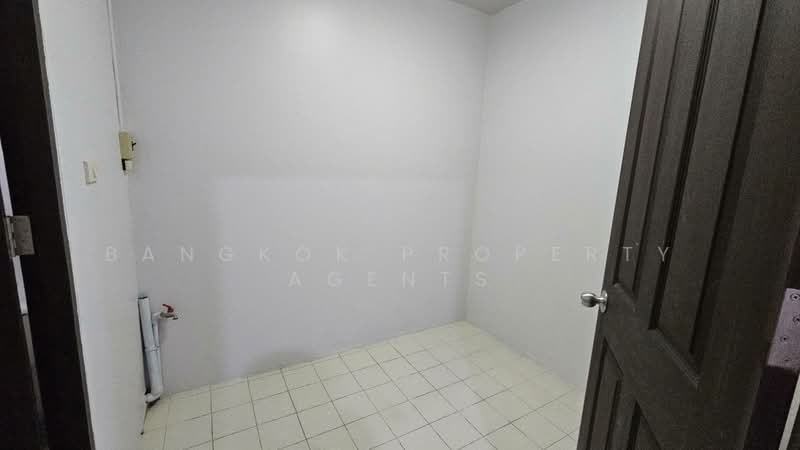 The Cadogan Private Residence, Bangkok, Soi Sukhumvit 39, Khlong Tan Nua, Watthana, Bangkok, 3 Bedrooms, 199 sqm, Condo For Rent, by BANGKOK PROPERTY AGENTS, 500163870 - DDproperty.com
