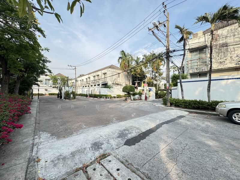 Noble Park Bangplee, Samut Prakan, Soi Noble Park Village, Bangphli Yai, Bang Plee, Samut Prakan, 1 Bedroom, 99 sqm, Townhouse For Sale, by ธนณัฎฐ์ ศตายุสกุลวงศ์, 500163909 - DDproperty.com