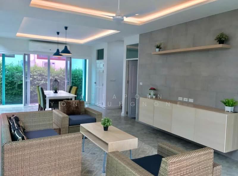 4-BR House, Bangkok, Samsen Nok, Huai Khwang, Bangkok, 4 Bedrooms, 300 sqm, Single Detached House For Rent, by Pattaporn Yongsungnone, 500163946 - DDproperty.com