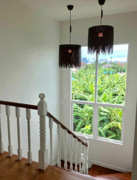 4-BR House, Bangkok, Samsen Nok, Huai Khwang, Bangkok, 4 Bedrooms, 300 sqm, Single Detached House For Rent, by Pattaporn Yongsungnone, 500163946 - DDproperty.com