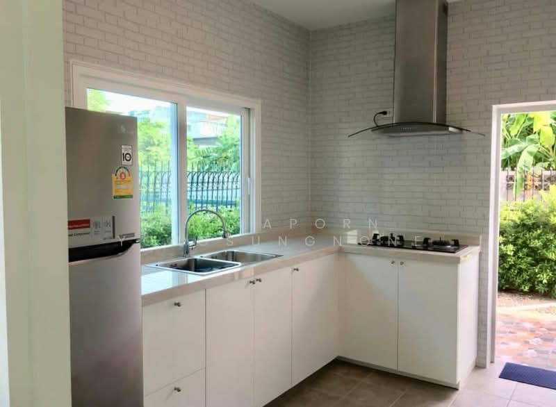 4-BR House, Bangkok, Samsen Nok, Huai Khwang, Bangkok, 4 Bedrooms, 300 sqm, Single Detached House For Sale, by Pattaporn Yongsungnone, 500163948 - DDproperty.com