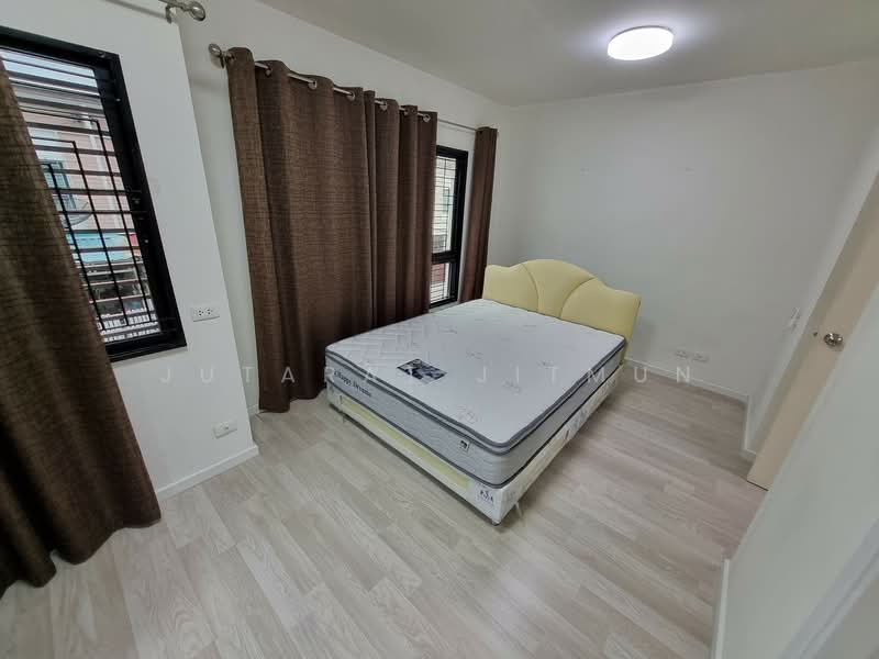 Pruksalite Lox Sukhumvit-Theparak, Samut Prakan, Soi Sri Bunruang 1, Bang Muang Mai, Muang Samut Prakarn, Samut Prakan, 3 Bedrooms, 100 sqm, Townhouse For Rent, by Jutarat Jitmun, 500163949 - DDproperty.com